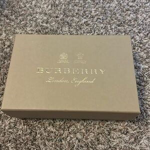 Burberry box